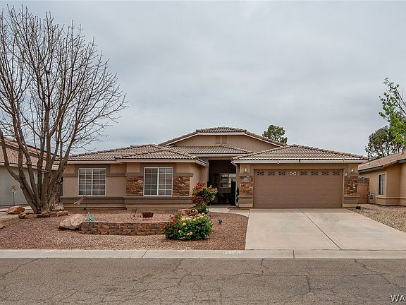 2nd image of 3776 E Ames Avenue