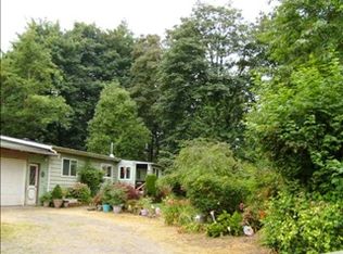 66971 Maplecrest Rd, Deer Island, OR 97054