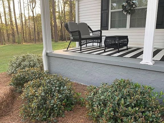 5th image of 115 Holly Ridge Dr