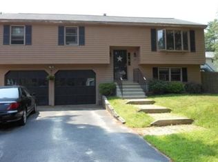 60 Oak Rd, Tewksbury, MA 01876