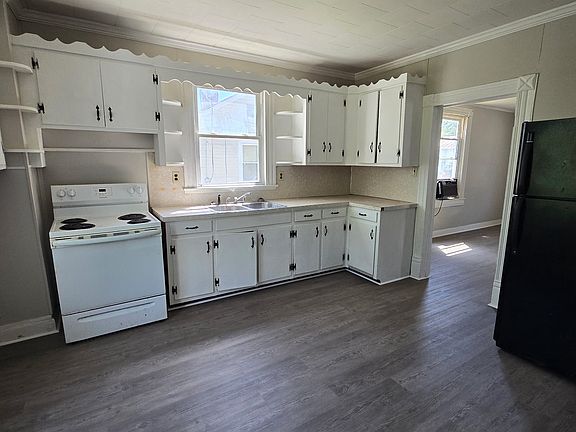 2nd image of 29 Carlson Ave