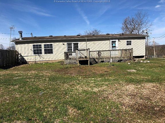 2nd image of 17 Saratoga Ln