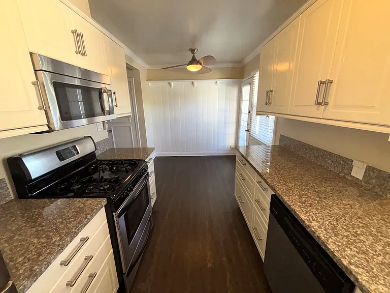 4239 Tujunga — Photo 19