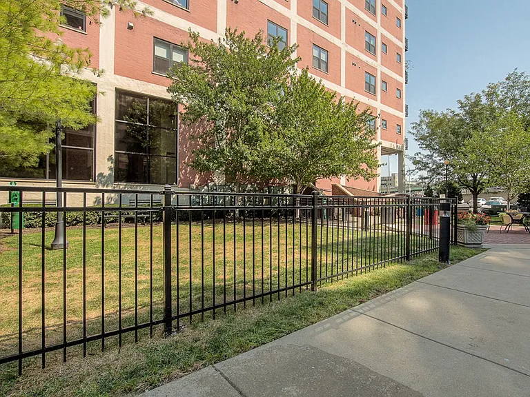 2107 Grand Ave #408 — Photo 33