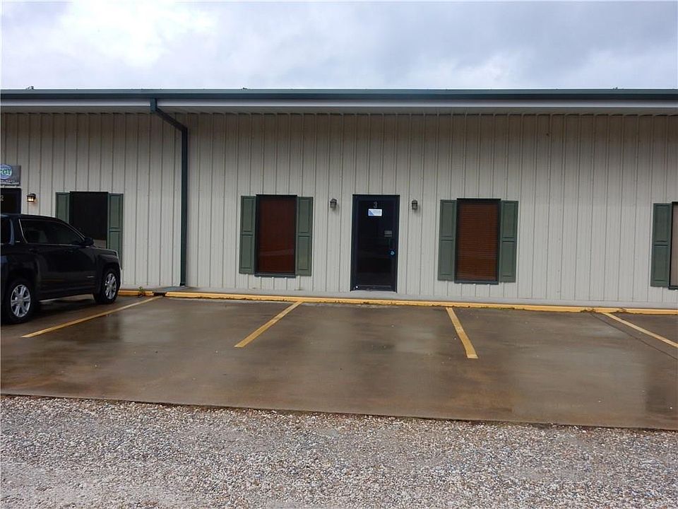 1st image of 2965 E Napoleon St #3