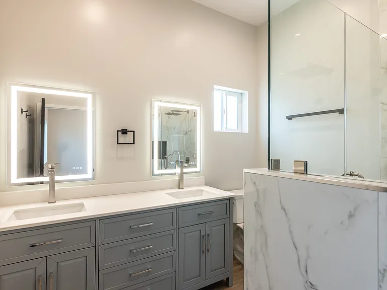 8603 Comanche Ave — Photo 10