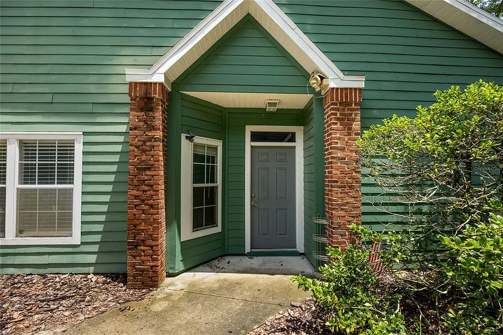 2 bed, 2.0 bath, 941 sqft, $1,700 — Photo 1