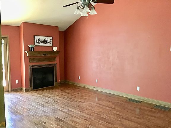 5th image of 149 Alta Vista Dr
