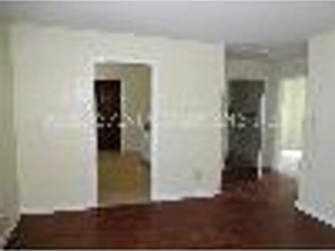 Welcome to 956 Emmie Street! — Photo 3