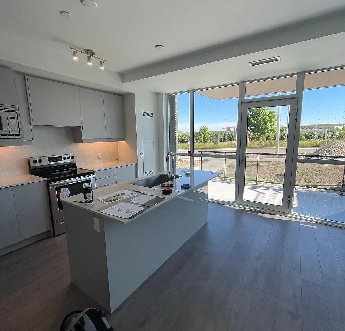 4 bed, $3,600 — Photo 4