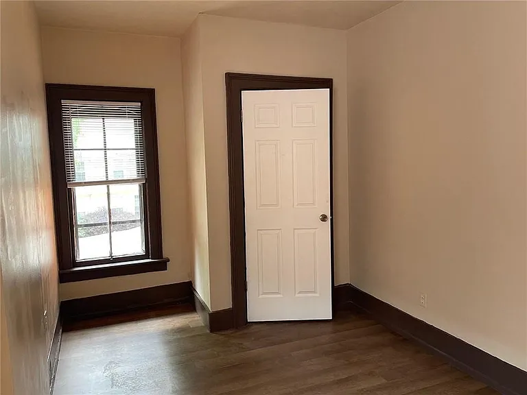168 Gibbs St #4 — Photo 12
