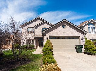 8624 W Park Ln, Niles, IL 60714
