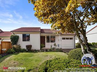 1619 N Aldersgate Ln, Newberg, OR 97132