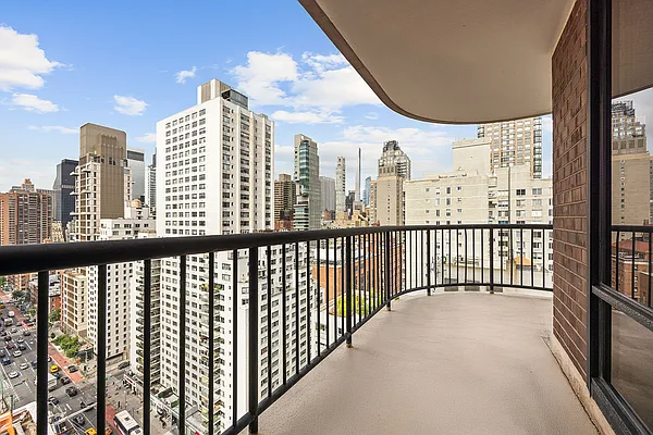 Sold by Corcoran | media 12