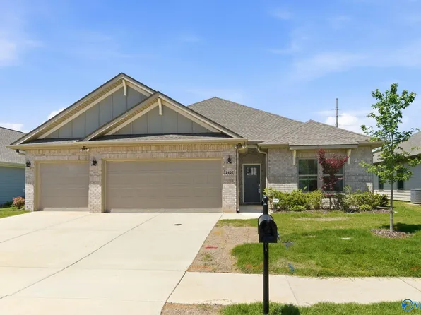12402 Whitcomb Cir, Athens, AL 35613