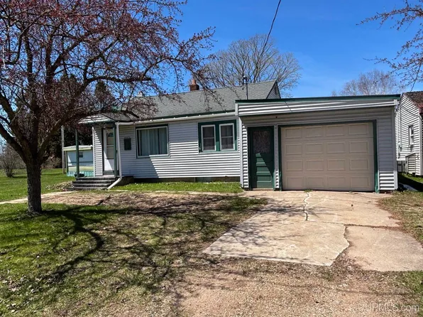 N1073 E 1st Ave, Trenary, MI 49891