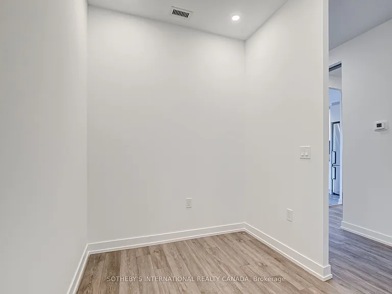 1195 The Queensway Ave #803 — Photo 23