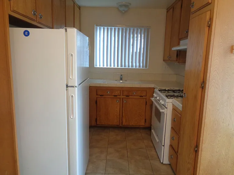 1242 Hornblend St — Photo 5