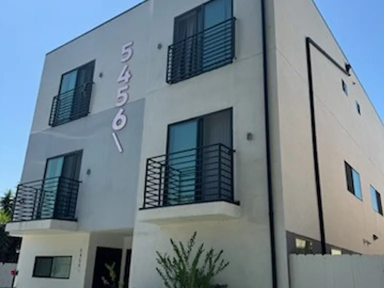 5456 Barton Ave — Photo 10