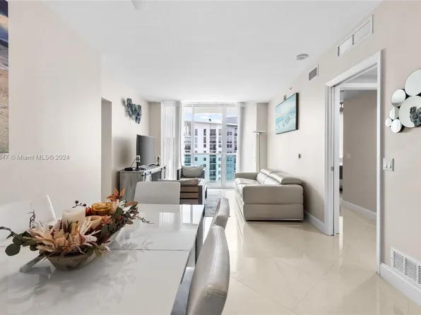350 SE 2nd St APT 2820, Fort Lauderdale, FL 33301