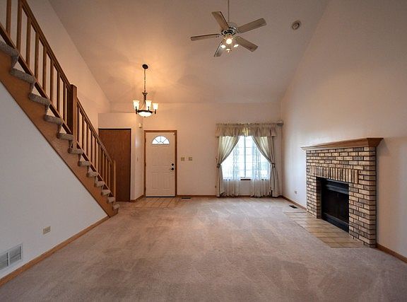 2nd image of 1726 Dusk Dr