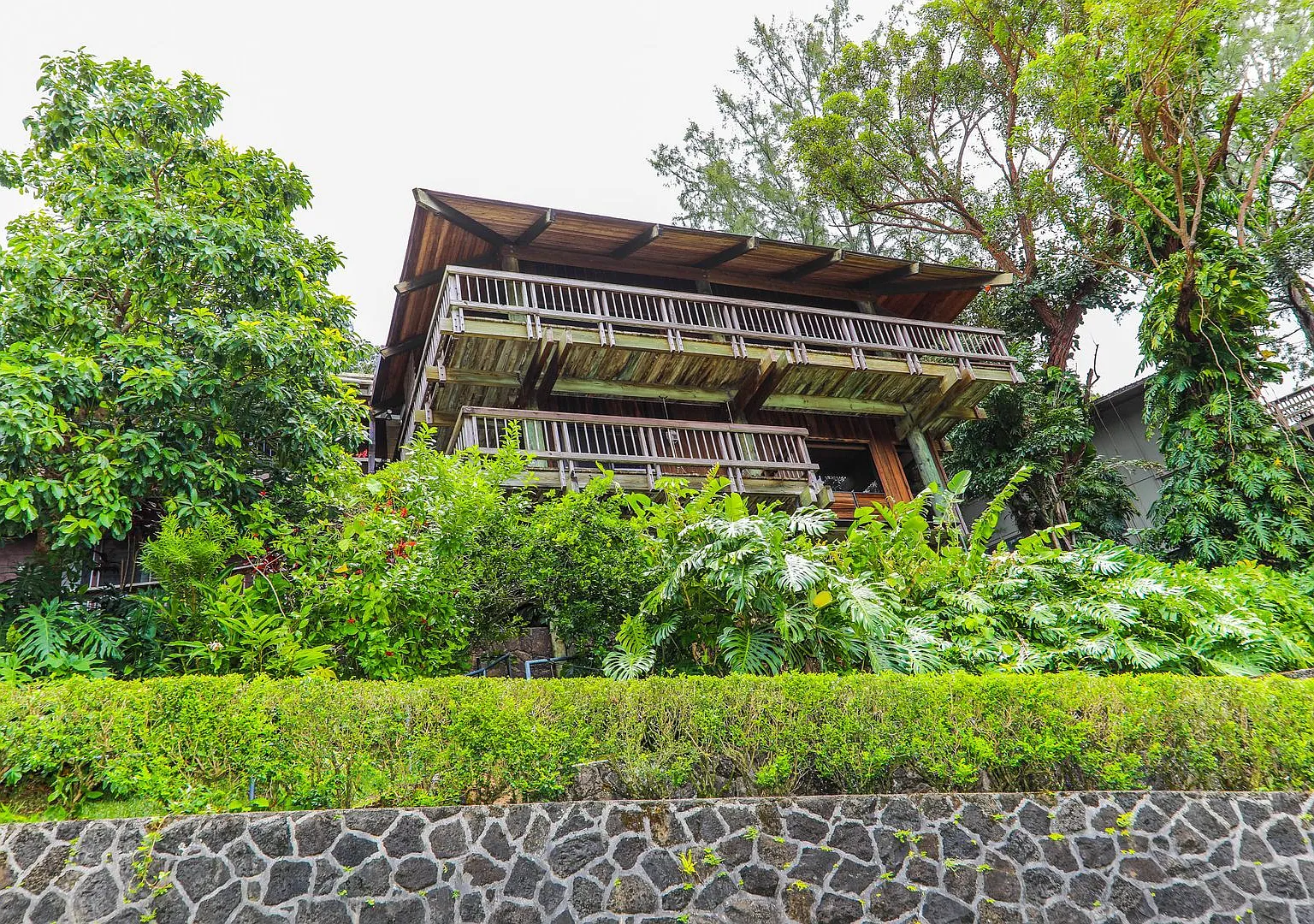 Hale Kumu La'au, Manoa — Photo 1