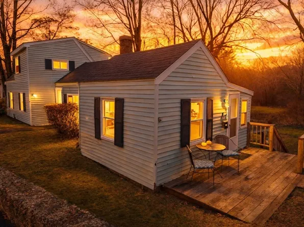 353 Washington St, Canton, MA 02021