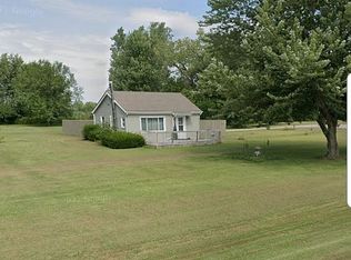 8733 National Rd, Brookville, OH 45309