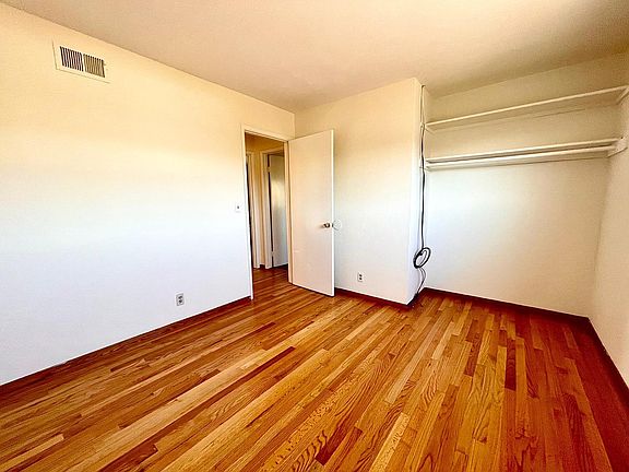 3rd image of 3364 Fronda Dr