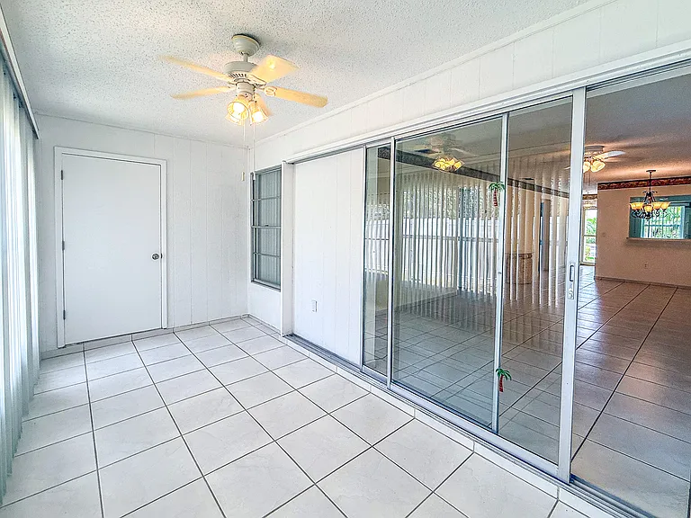 2604 Woodgate Ln #J-6 — Photo 6