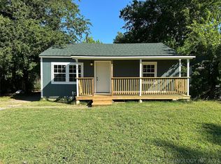 2112 N Frankfort Pl, Tulsa, OK 74106