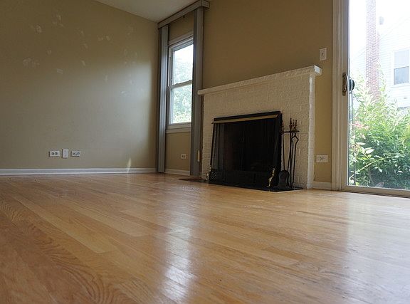 3rd image of 2663 College Hill Cir #2663
