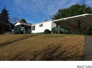 29 Star Rd, Marshall, NC 28753