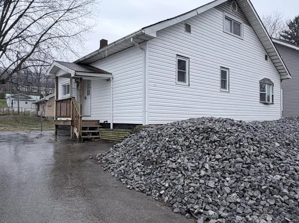 5361 E Pleasant Valley Blvd, Tyrone, PA 16686