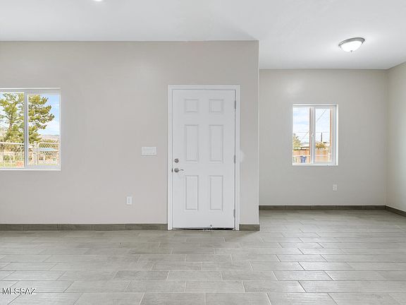 5th image of 1595 N Yavapai St