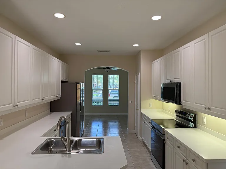 10472 SW Ashlyn Way — Photo 8