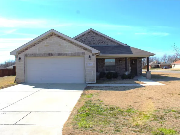 898 Wind Song, Stephenville, TX 76401