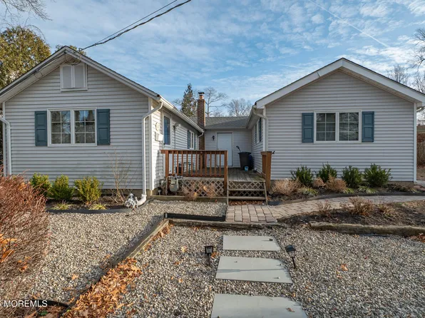 12 Parmly St, Rumson, NJ 07760