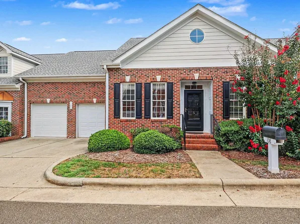 108 Alden Village Ct, Cary, NC 27519