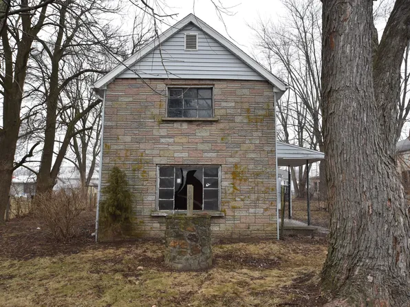 2414 Vine St, New Castle, IN 47362