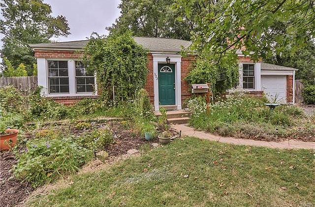 1st image of 523 W Rose Hill Ave