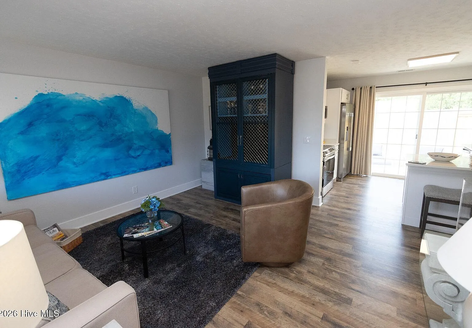 1 bed, 1.5 bath, $2,475 — Photo 2