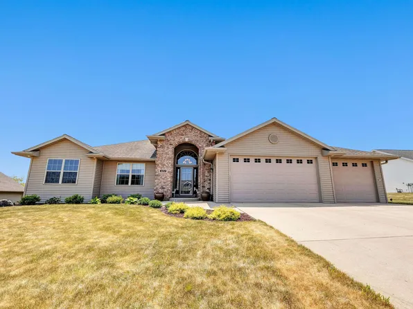 423 Harvest Hill Dr, Denmark, WI 54208