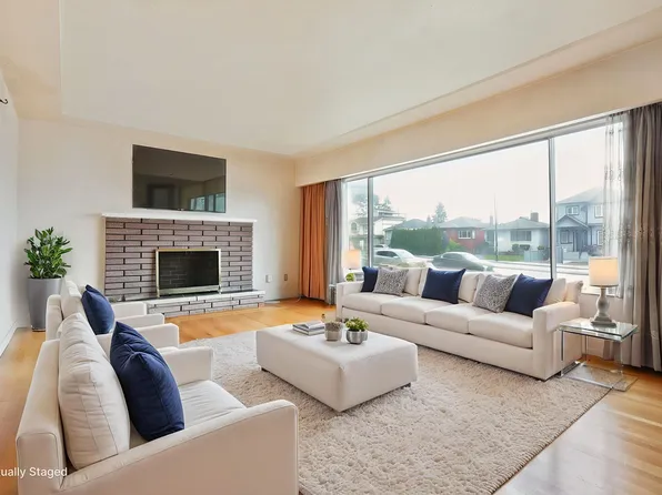 2894 McGill St, Vancouver, BC V5K 1H6