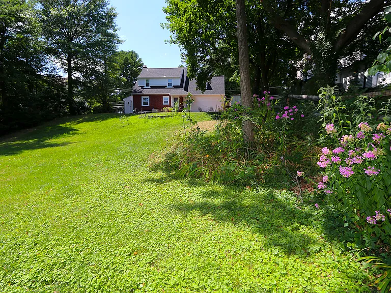 2411 Huntingdon Pike — Photo 8