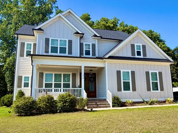 318 Lambert Ln, Fuquay Varina, NC 27526