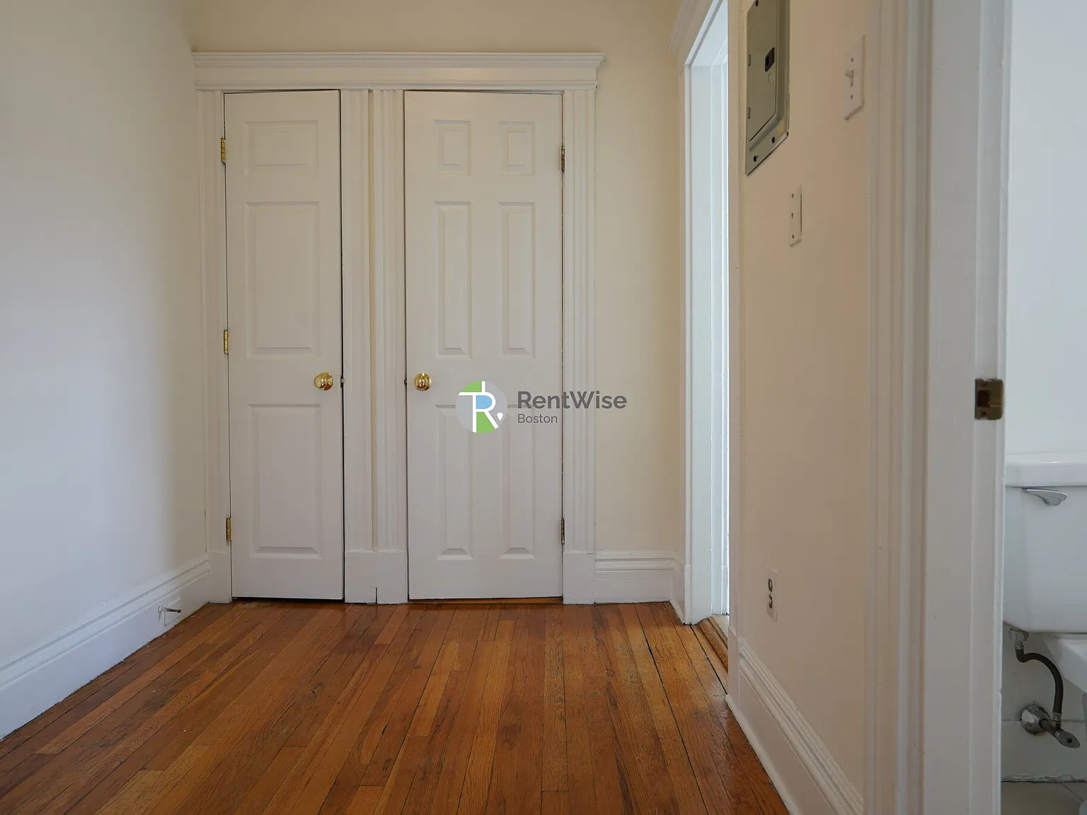 1 bed, 1.0 bath, $2,350 — Photo 4