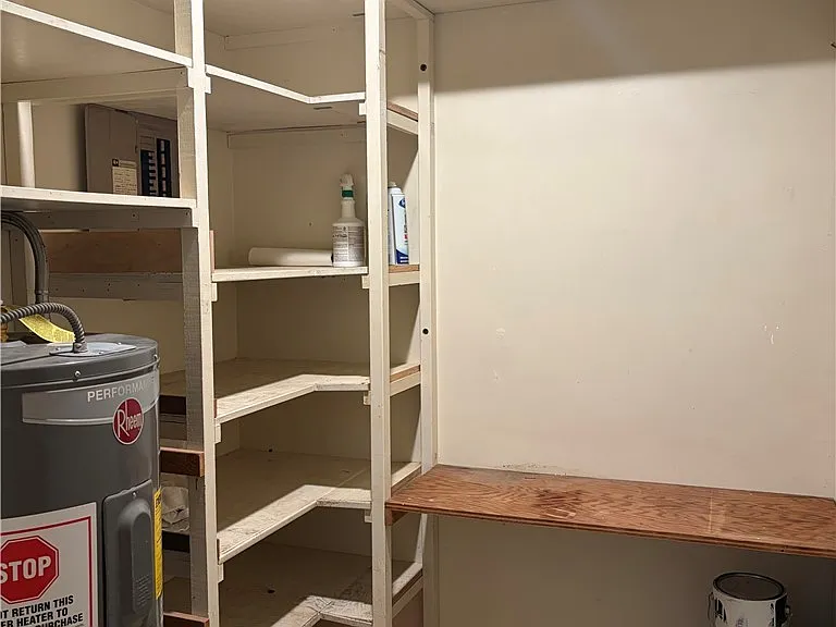 700 Park Ave — Photo 12