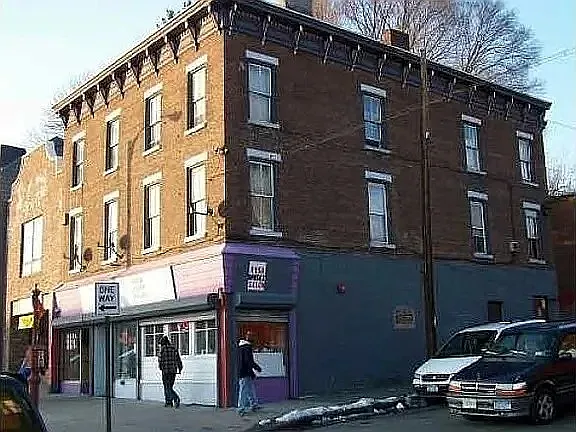 222 Broadway #3