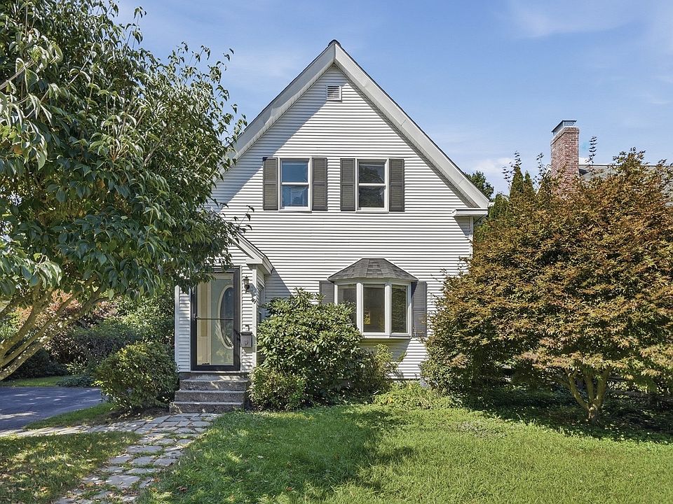1st image of 19 Forest Ave